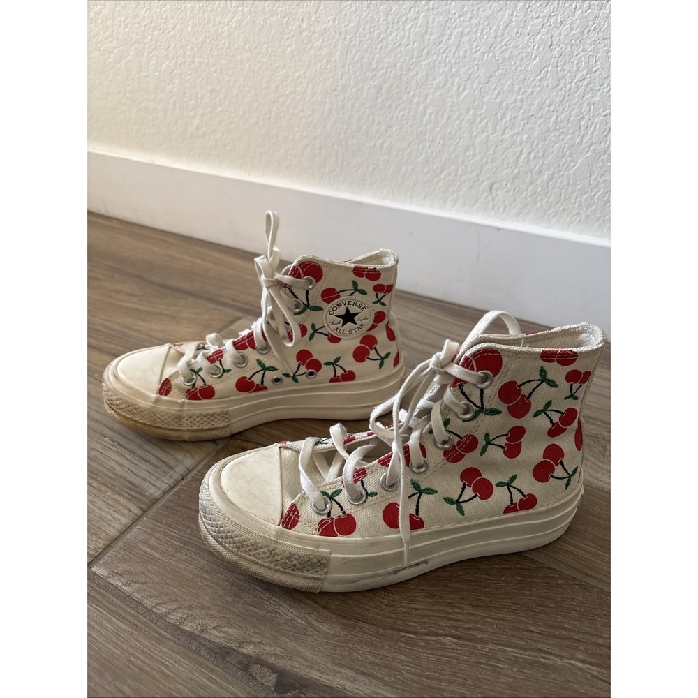 Converse Chuck Taylor AS Platform Cherries Shoe, Size 5 Women's - Picture 3 of 8
